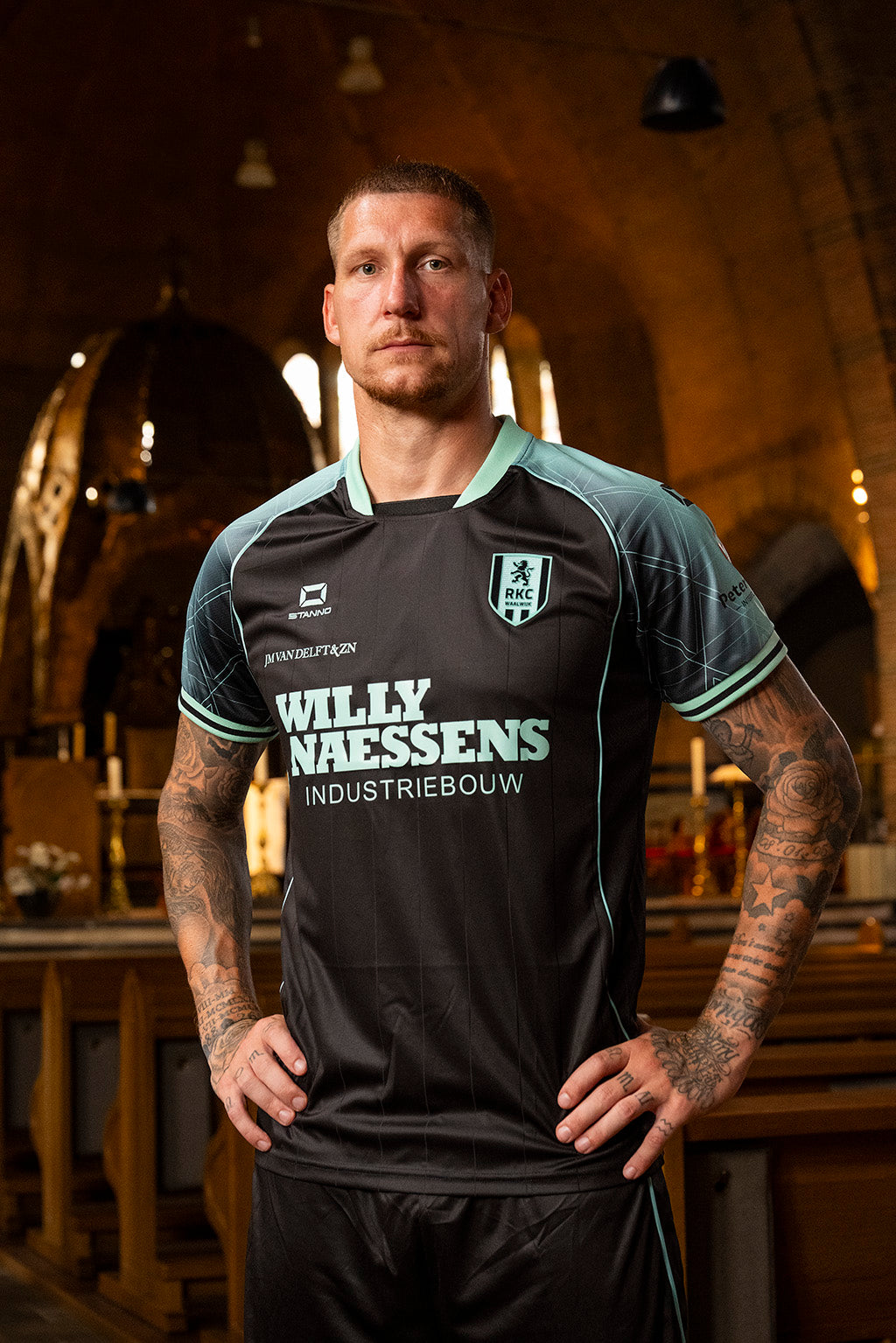 Uitshirt 2026-2027