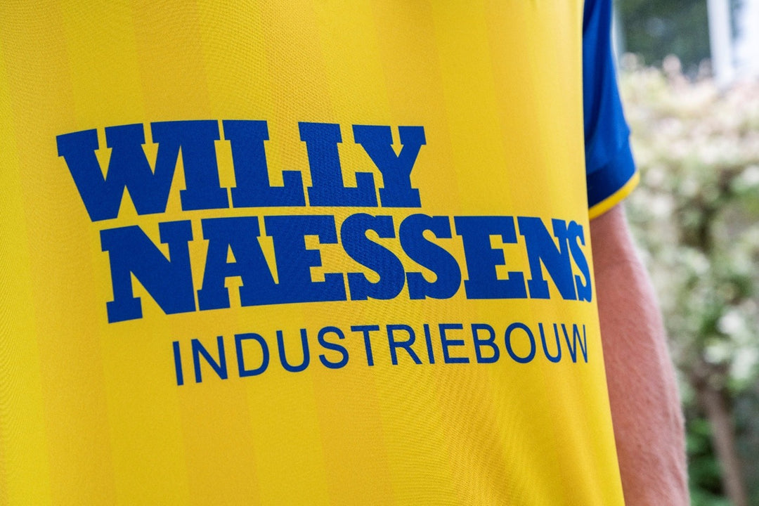 COMPLEET RKC WAALWIJK THUISTENUE 25-26 - JUNIOR