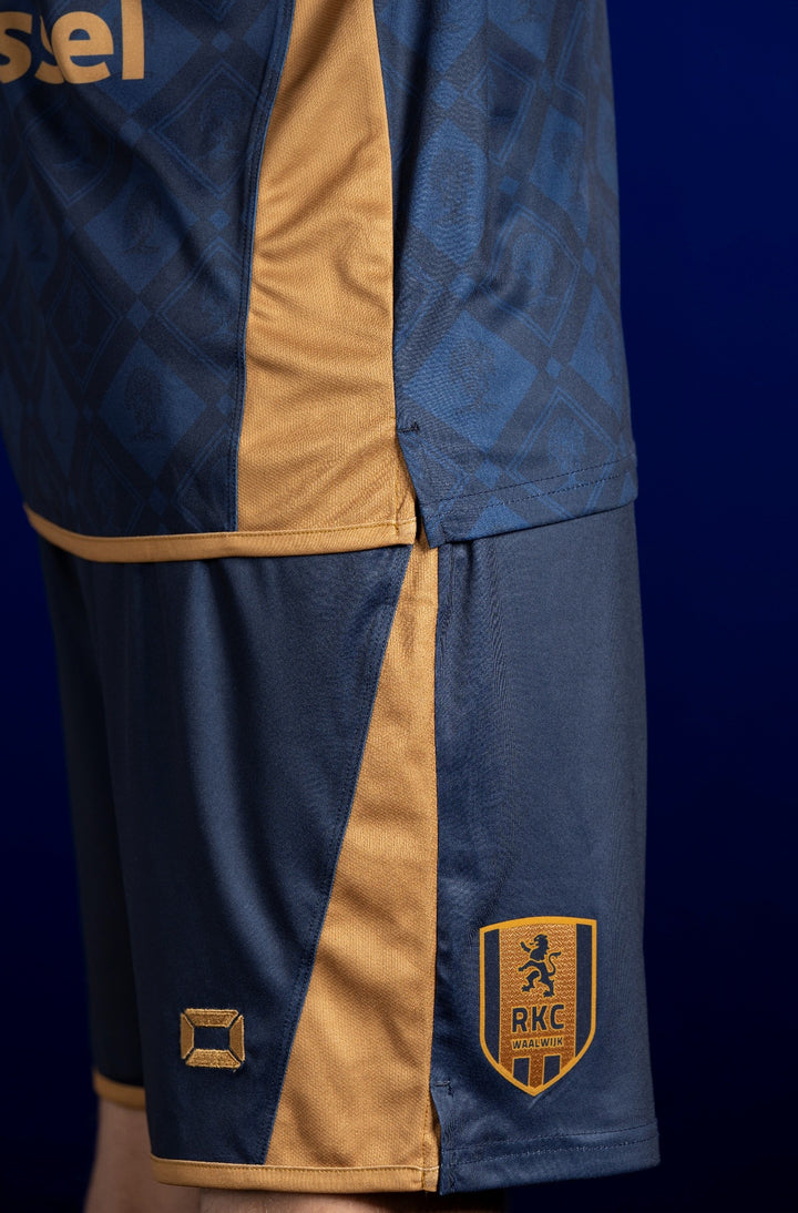 Wedstrijdbroek uit 2025-2026